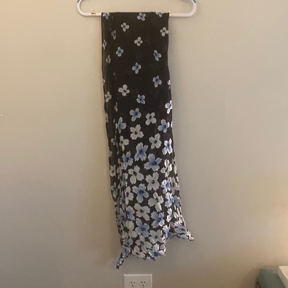 Ann Taylor Scarf